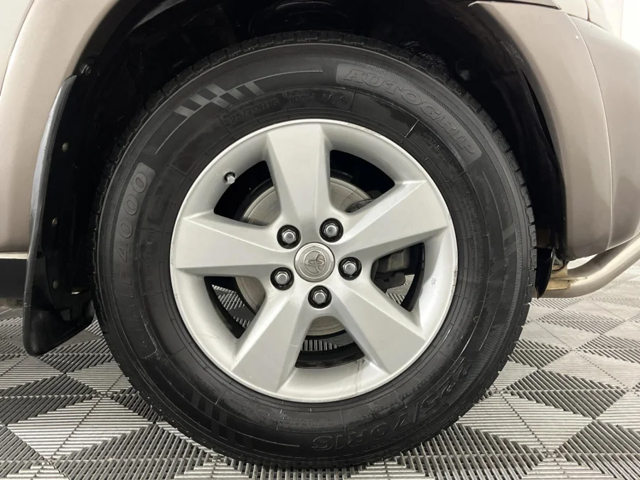 Used 2004 Toyota RAV4 180 5-door - WeBuyCars Germiston