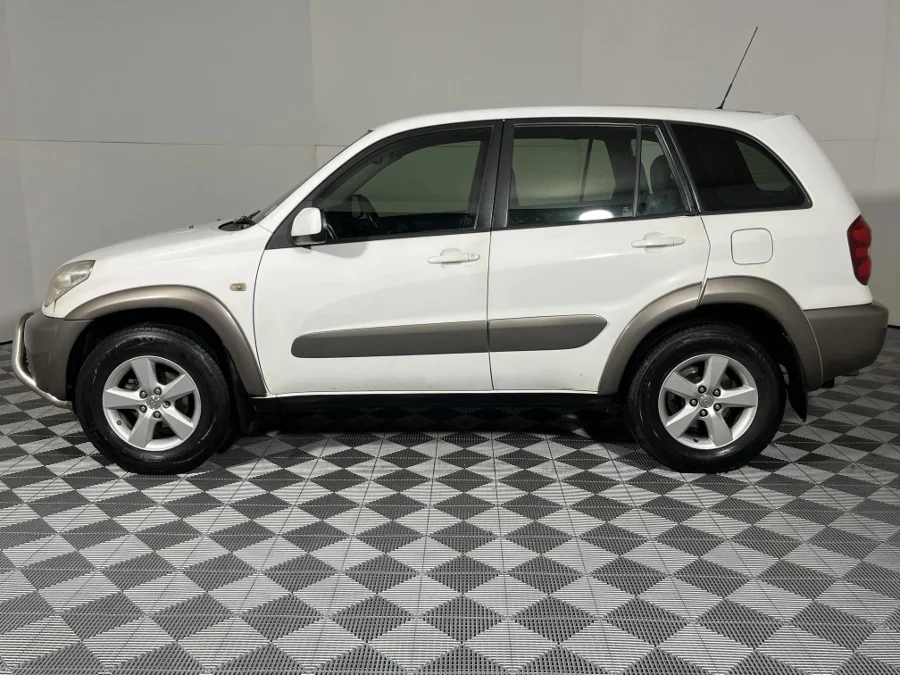 Used 2004 Toyota RAV4 180 5-door - WeBuyCars Germiston