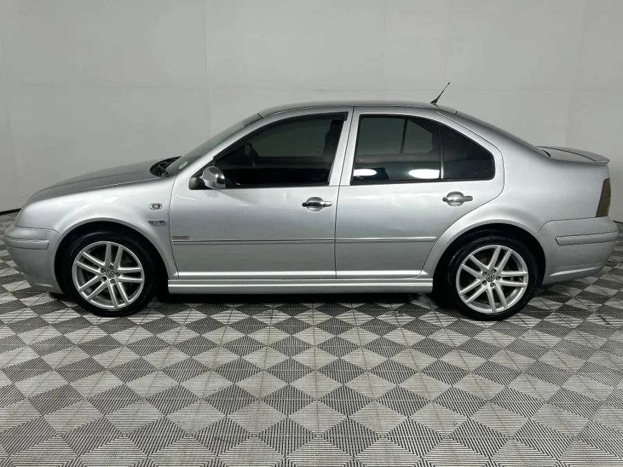 Used 2005 Volkswagen Jetta 1.8T Executive - WeBuyCars Lansdowne Used 2005 Volkswagen Jetta 1.8T Executive - WeBuyCars Lansdowne