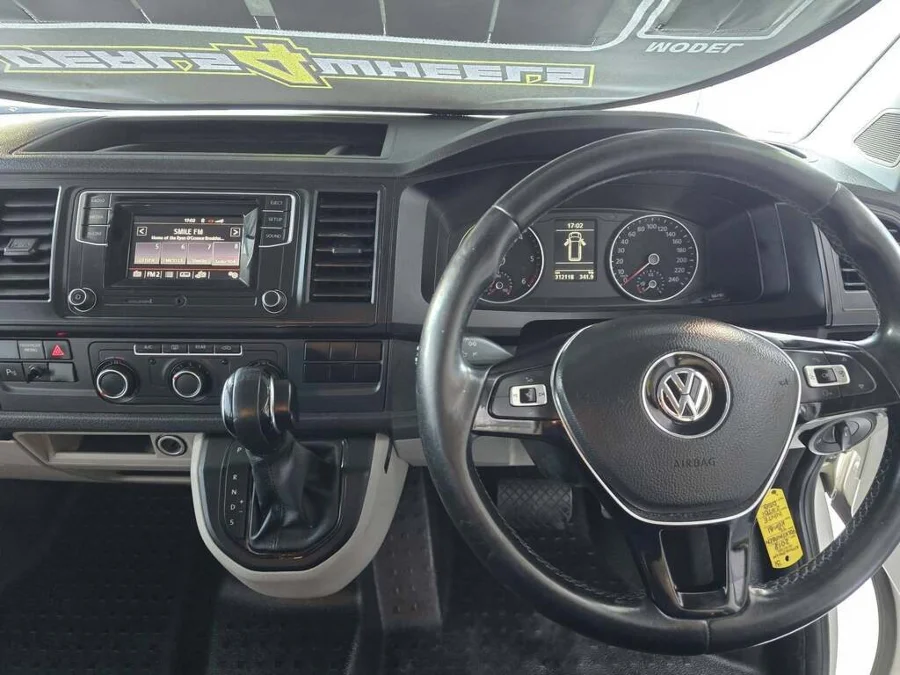 Used 2018 Volkswagen Kombi 2.0TDI SWB Trendline auto - Deals 4 Wheels