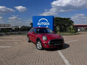 Used 2015 MINI Hatch Cooper Hatch 5-door Seven 7 Used 2015 MINI Hatch Cooper Hatch 5-door Seven 7