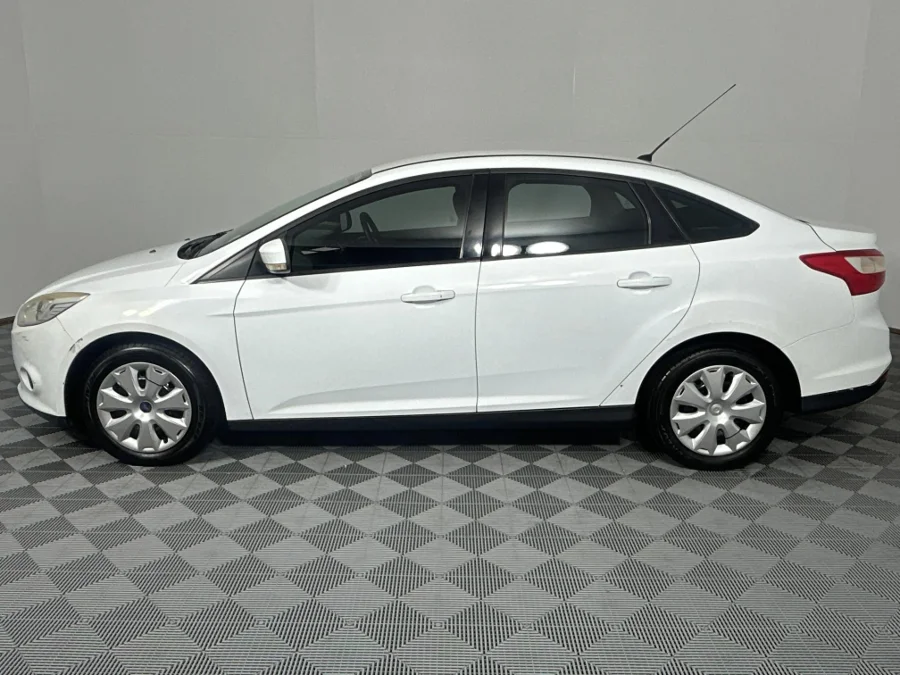 Used 2013 Ford Focus sedan 1.6 Ambiente auto - WeBuyCars Lansdowne Used 2013 Ford Focus sedan 1.6 Ambiente auto - WeBuyCars Lansdowne