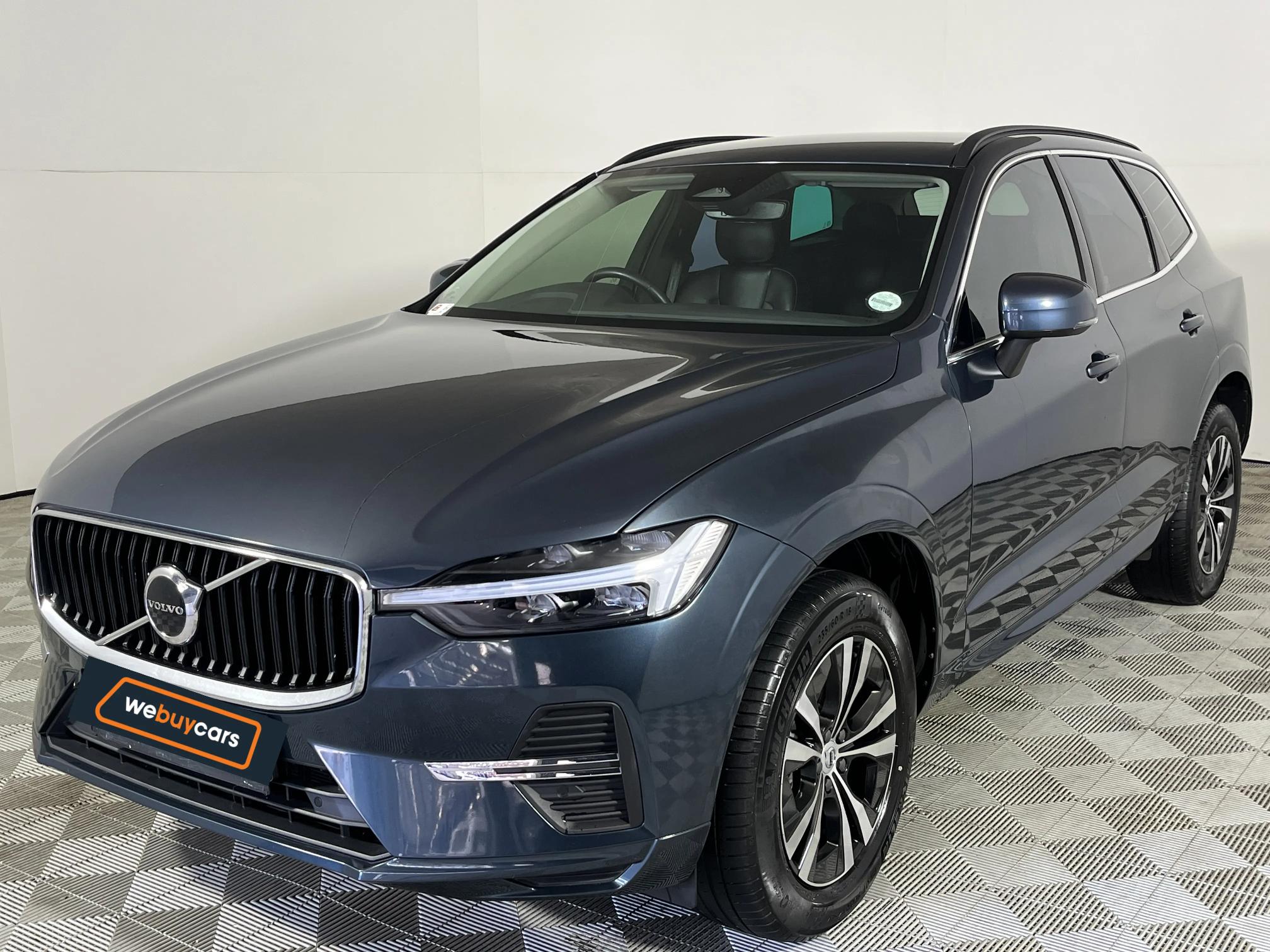 Used 2022 Volvo XC60 B5 Momentum
