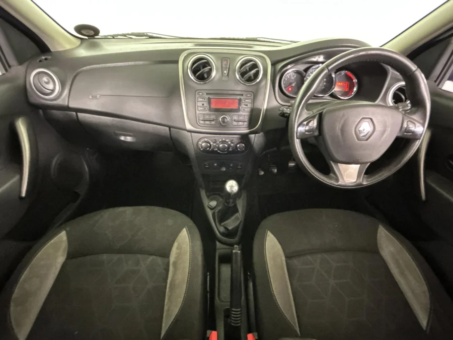 Used 2016 Renault Sandero Stepway 66kW turbo - WeBuyCars Lansdowne