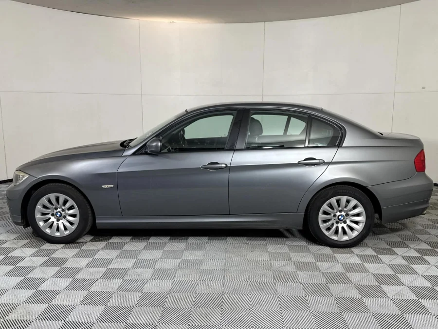 Used 2009 BMW 3 Series 320i - WeBuyCars Midstream