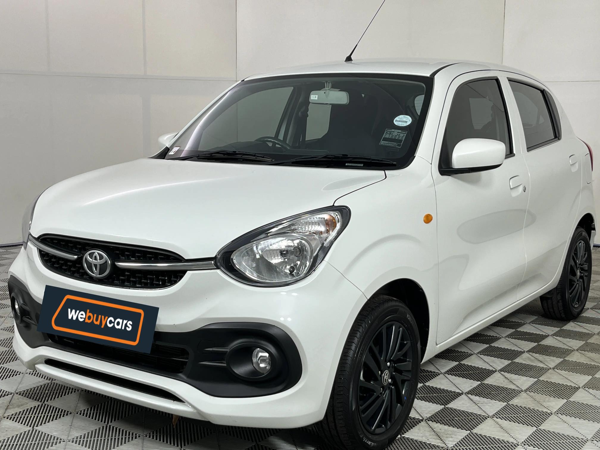 Used 2025 Toyota Vitz 1.0 XR manual