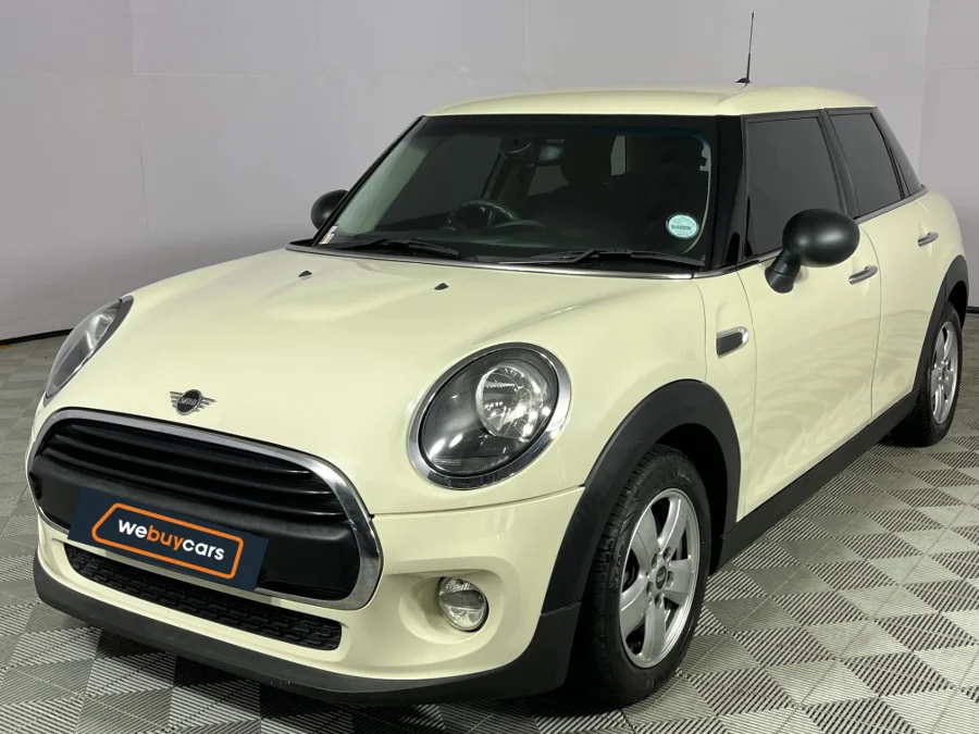 Used 2019 MINI Hatch Cooper Hatch 3-door - WeBuyCars Durban Used 2019 MINI Hatch Cooper Hatch 3-door - WeBuyCars Durban