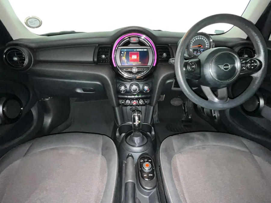 Used 2019 MINI Hatch Cooper Hatch 3-door - WeBuyCars Durban Used 2019 MINI Hatch Cooper Hatch 3-door - WeBuyCars Durban