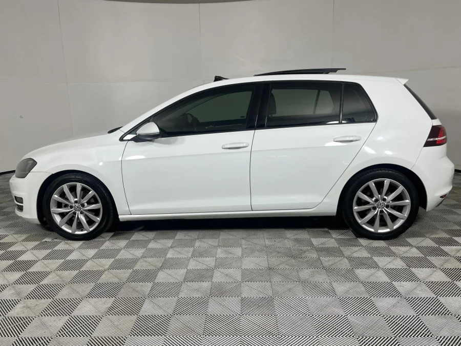 Used 2014 Volkswagen Golf 2.0TDI Highline - WeBuyCars Riverhorse