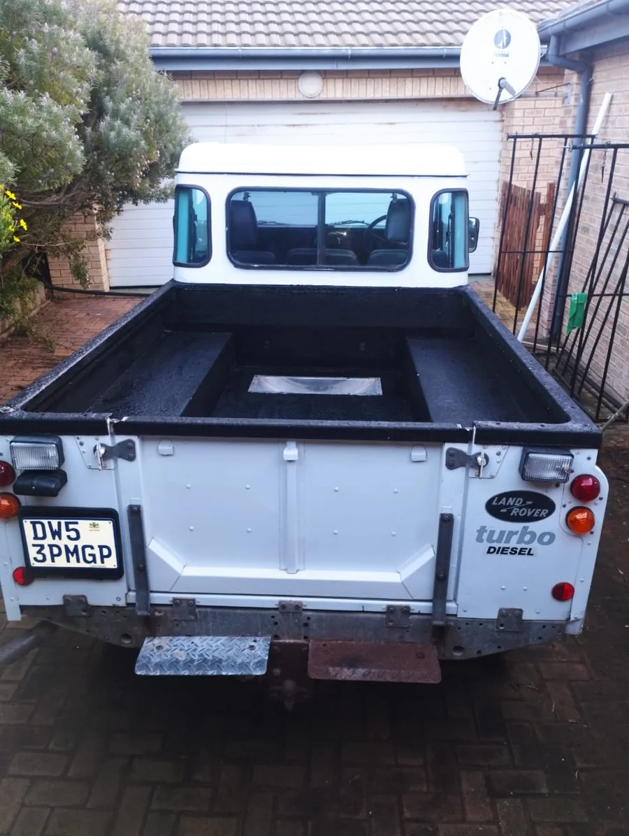 Used 1989 Land Rover Defender 110 2.5Tdi pick-up - Private Seller Used 1989 Land Rover Defender 110 2.5Tdi pick-up - Private Seller