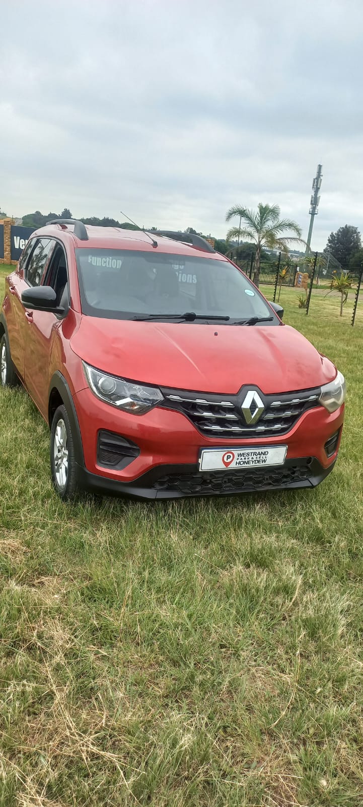 Used 2022 Renault Triber 1.0 Dynamique