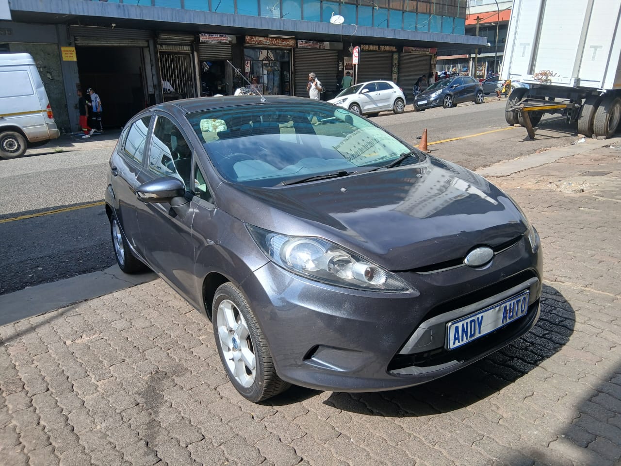 Used 2010 Ford Fiesta 5-door 1.6 Ambiente