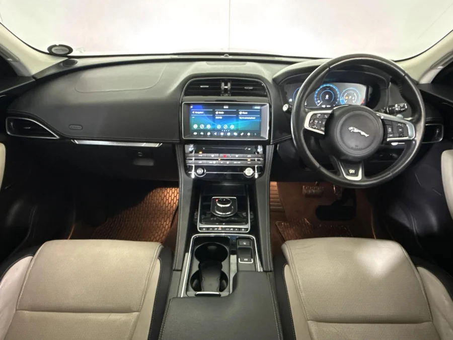 Used 2017 Jaguar F-Pace 25d AWD Chequered Flag - WeBuyCars Midstream