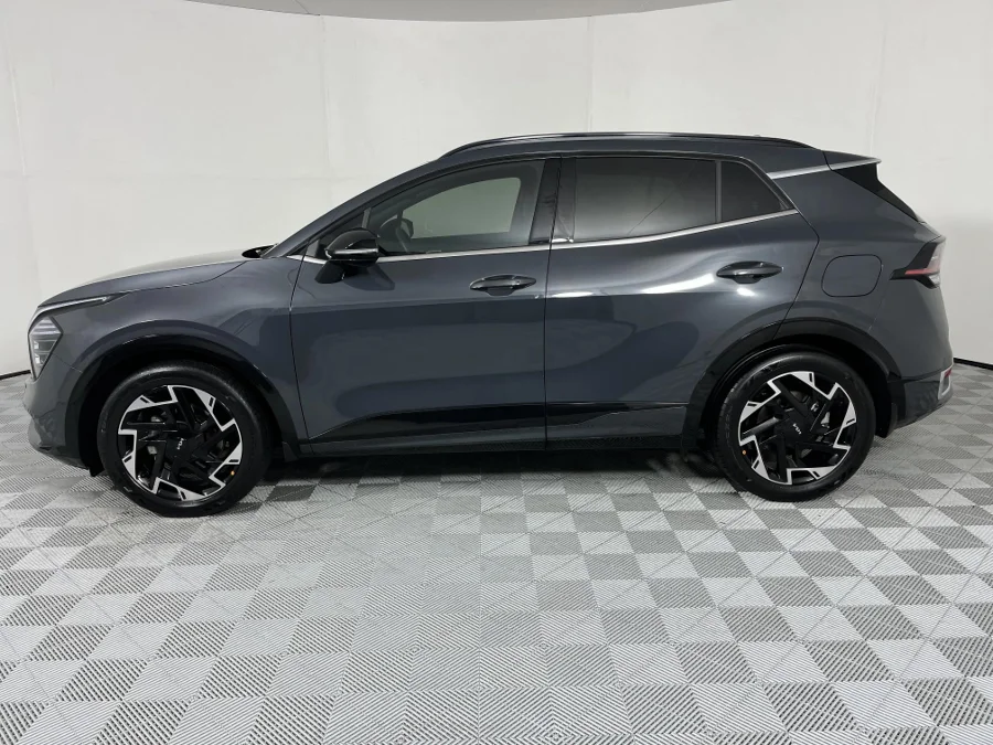 Used 2023 Kia Sportage 1.6T-GDi GT Line S - WeBuyCars Midstream