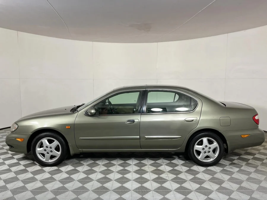 Used 2002 Nissan Maxima QX 3.0 V6 automatic - WeBuyCars JHB South
