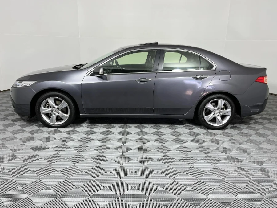 Used 2014 Honda Accord 2.4 Executive auto - WeBuyCars Montana