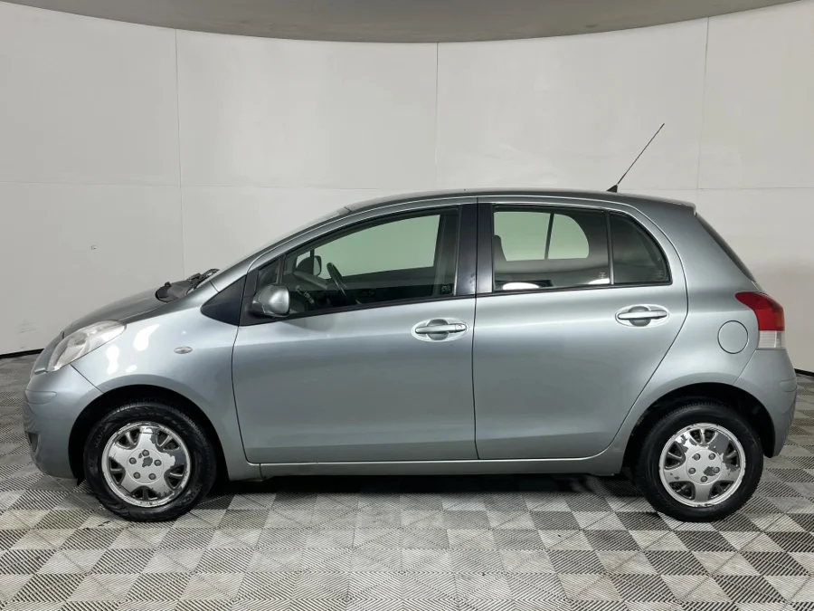 Used 2011 Toyota Yaris 5-door Zen3 - WeBuyCars Riverhorse