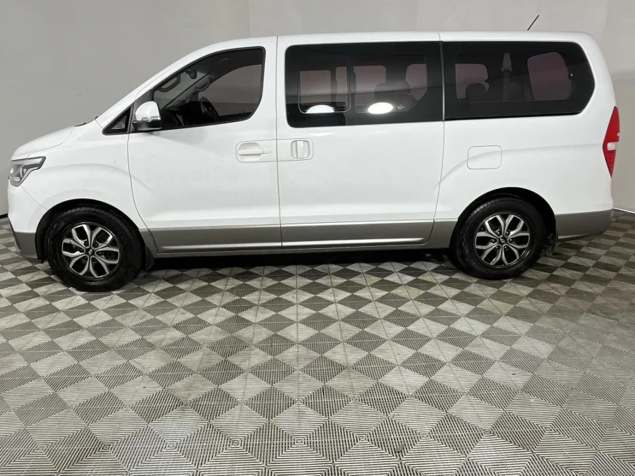 Used 2018 Hyundai H-1 2.5VGTi bus Elite 9-seater - WeBuyCars George