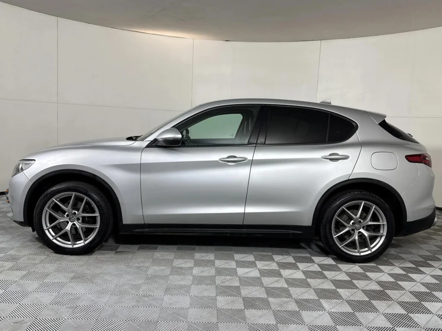 Used 2019 Alfa Romeo Stelvio 2.0T Super Q4 - WeBuyCars The Dome