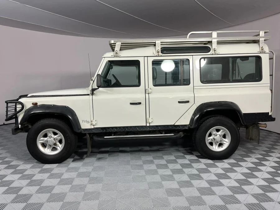Used 2001 Land Rover Defender 110 2.5 Td5 County - WeBuyCars Brackenfell Cape Town Used 2001 Land Rover Defender 110 2.5 Td5 County - WeBuyCars Brackenfell Cape Town