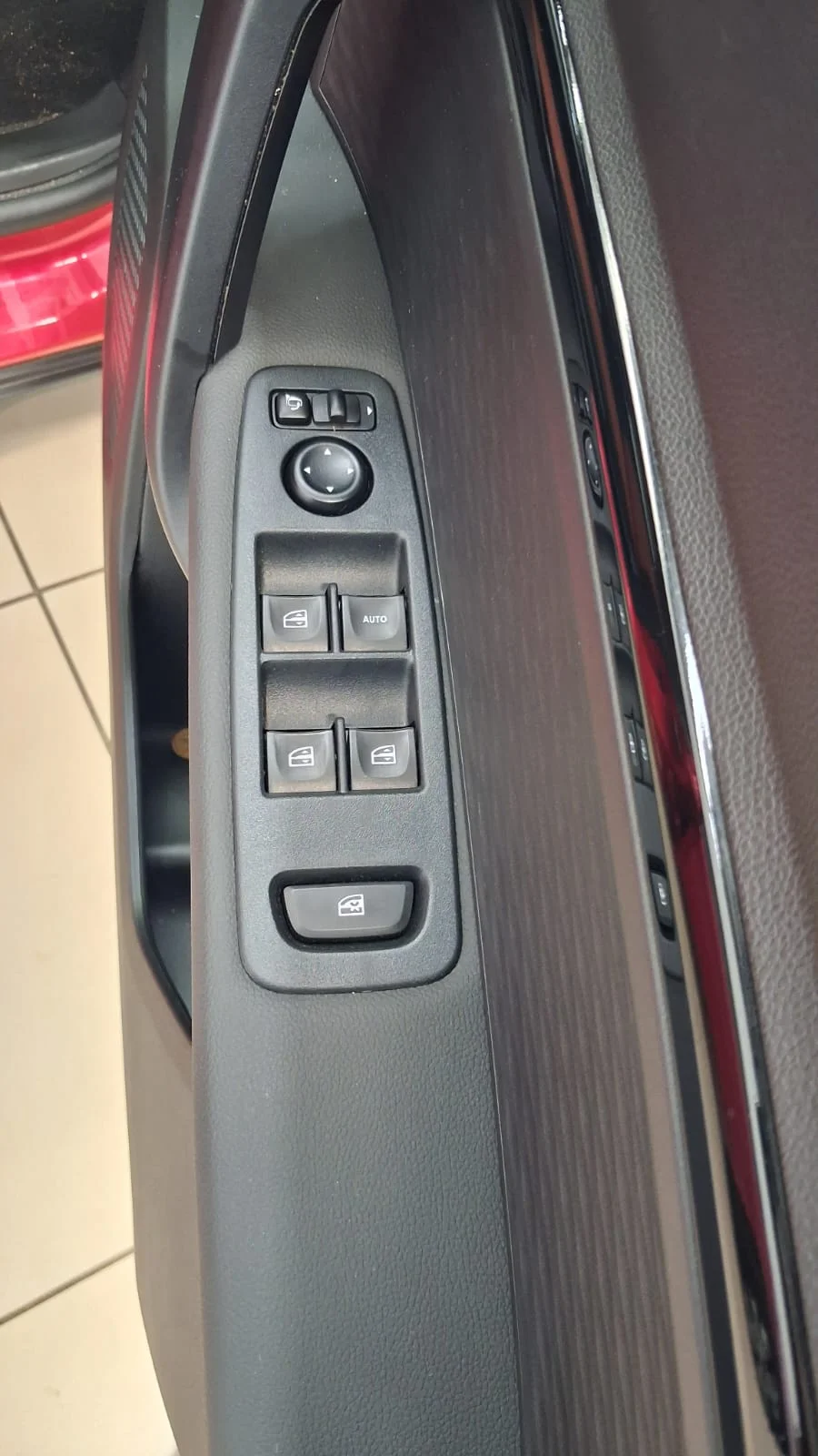 Used 2025 Renault Kiger 1.0 Turbo Intens - BB Mount Fuji Used 2025 Renault Kiger 1.0 Turbo Intens - BB Mount Fuji