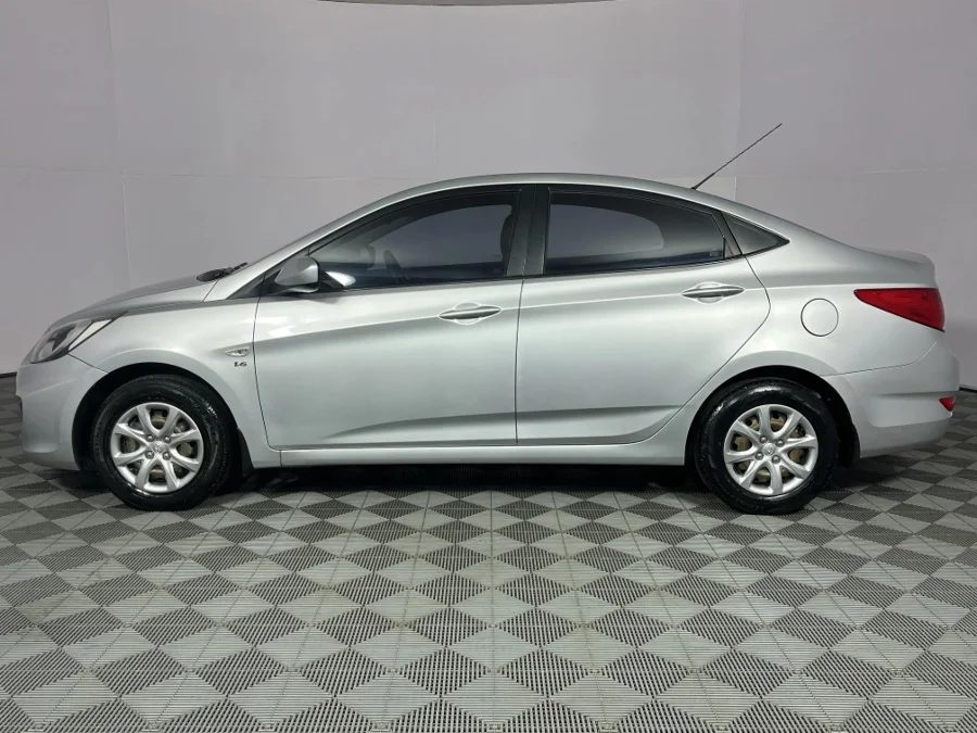 Used 2013 Hyundai Accent sedan 1.6 Motion - WeBuyCars Rustenburg