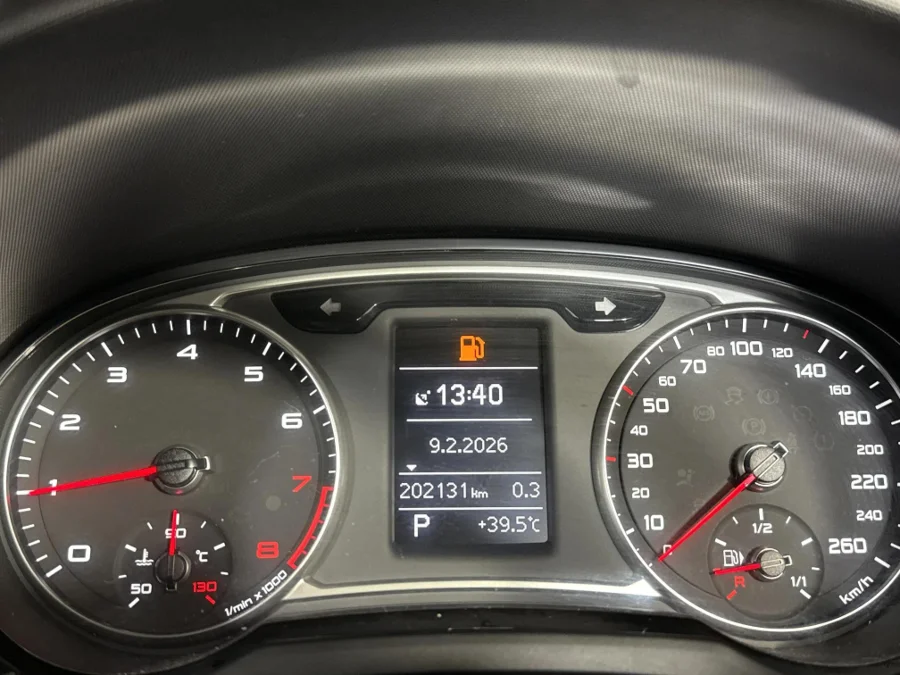 Used 2012 Audi A1 3-door 1.4TFSI S-line - WeBuyCars Midstream Used 2012 Audi A1 3-door 1.4TFSI S-line - WeBuyCars Midstream