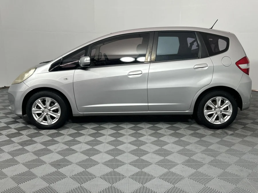Used 2013 Honda Jazz 1.3 Comfort auto - WeBuyCars Lansdowne