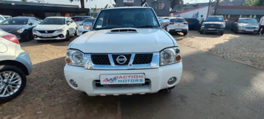Used 2017 Nissan NP300 Hardbody 2.5TDi double cab Hi-rider - Action Motors Lenasia