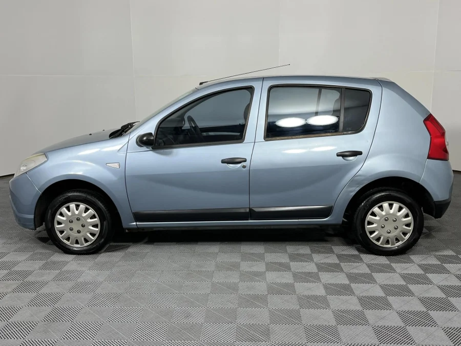 Used 2010 Renault Sandero 1.6 United - WeBuyCars Montana