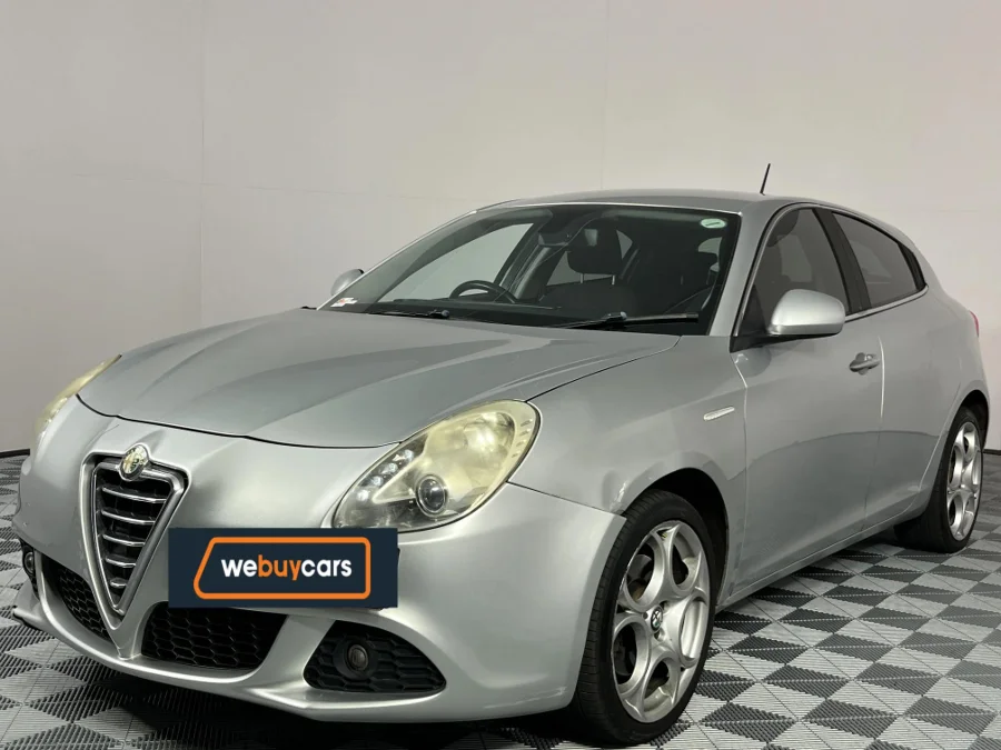 Used 2013 Alfa Romeo Giulietta 1.4TBi Exclusive - WeBuyCars Brackenfell Cape Town Used 2013 Alfa Romeo Giulietta 1.4TBi Exclusive - WeBuyCars Brackenfell Cape Town