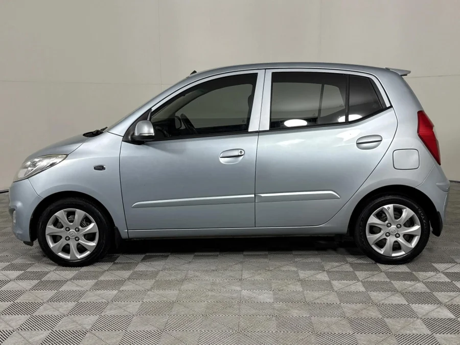Used 2013 Hyundai i10 1.1 Motion - WeBuyCars Vereeniging Used 2013 Hyundai i10 1.1 Motion - WeBuyCars Vereeniging