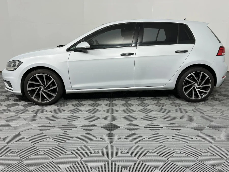 Used 2017 Volkswagen Golf 1.0TSI Trendline - WeBuyCars Lansdowne