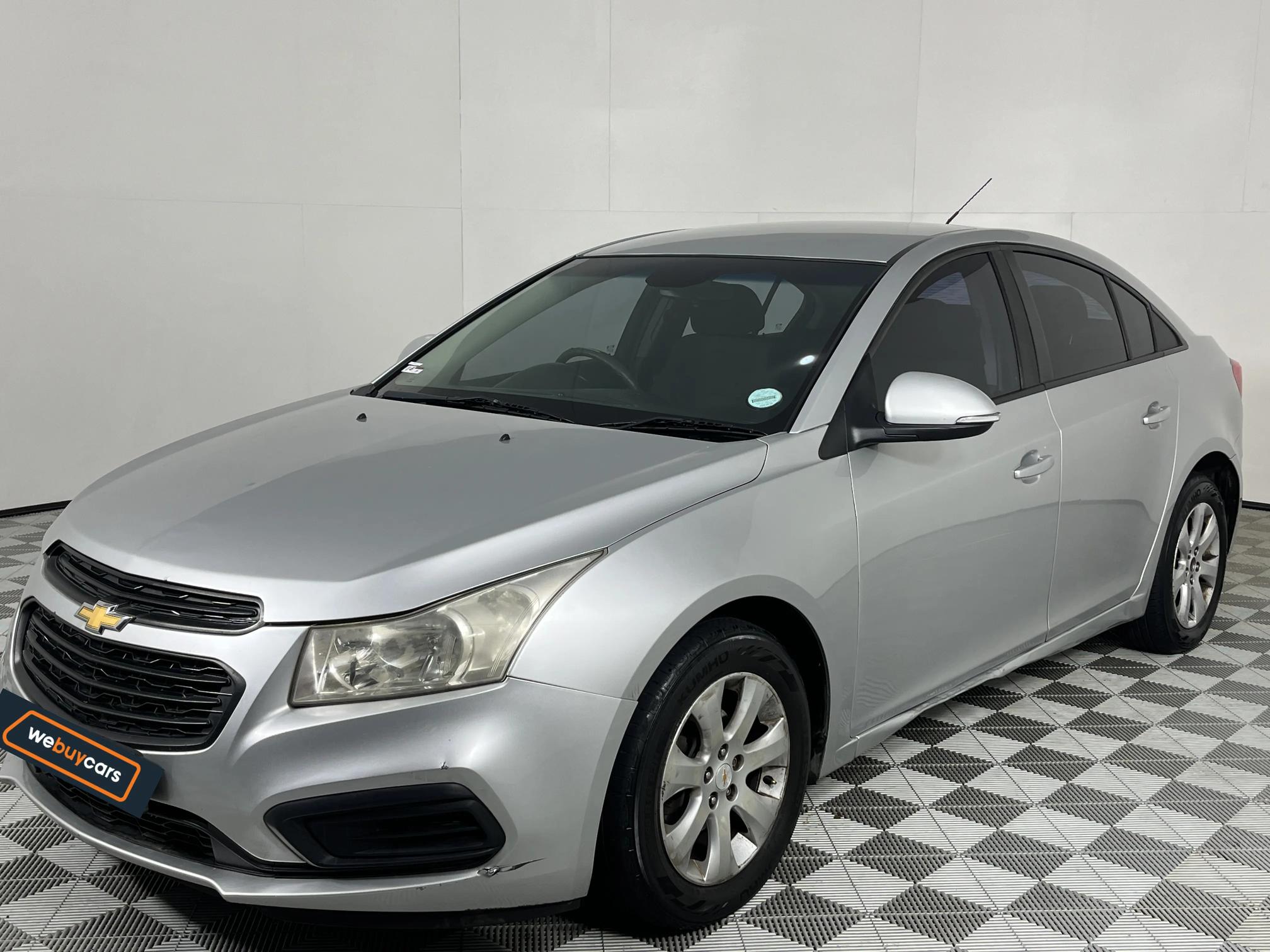 Used 2015 Chevrolet Cruze sedan 1.6 L