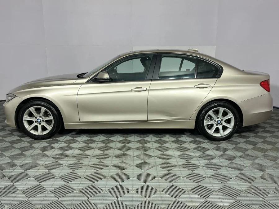Used 2012 BMW 3 Series 320i sports-auto - WeBuyCars Rustenburg Used 2012 BMW 3 Series 320i sports-auto - WeBuyCars Rustenburg