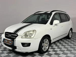 Used 2010 Kia Carens 2.0 automatic