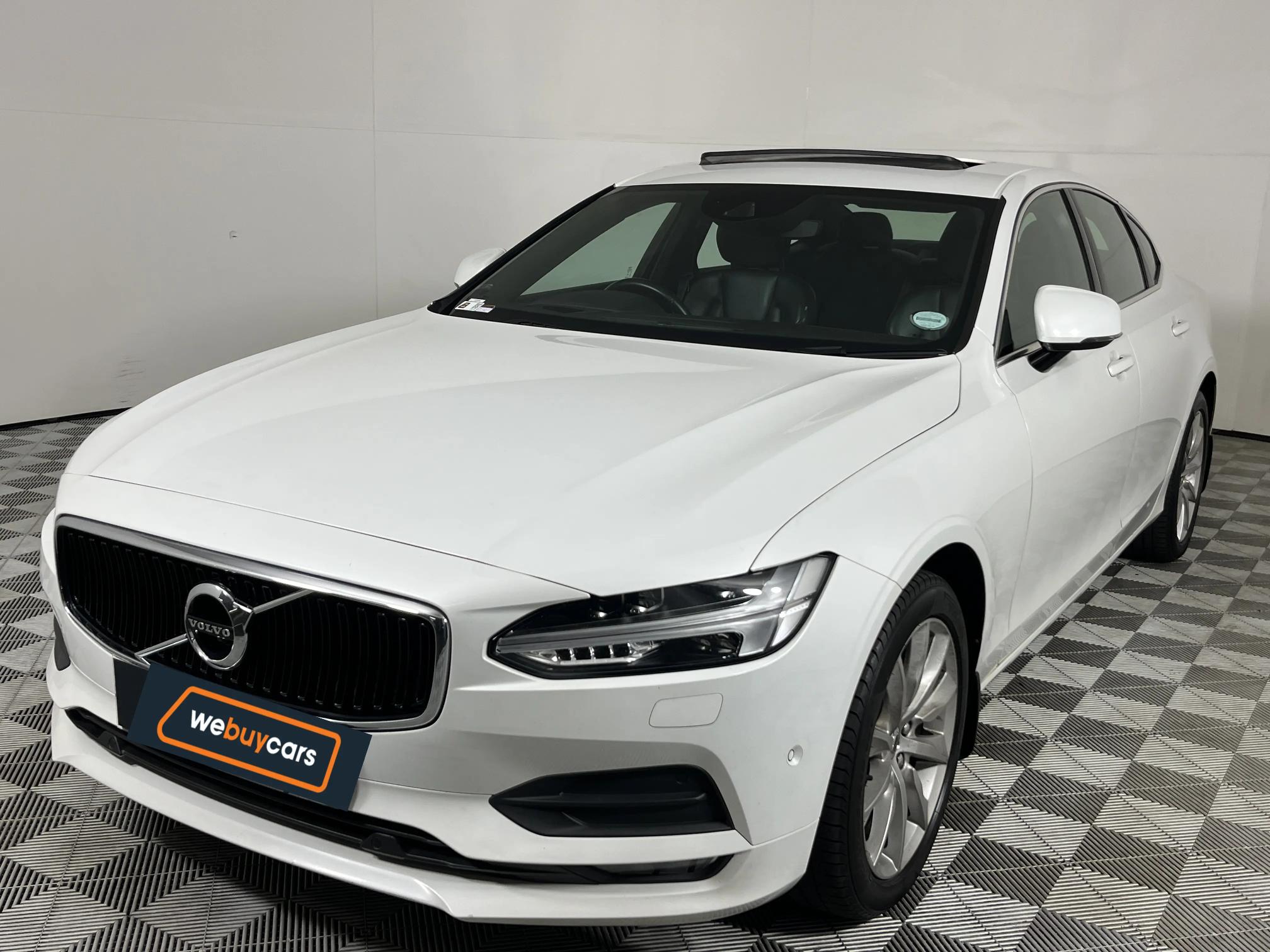 Used 2021 Volvo S90 T5 Momentum