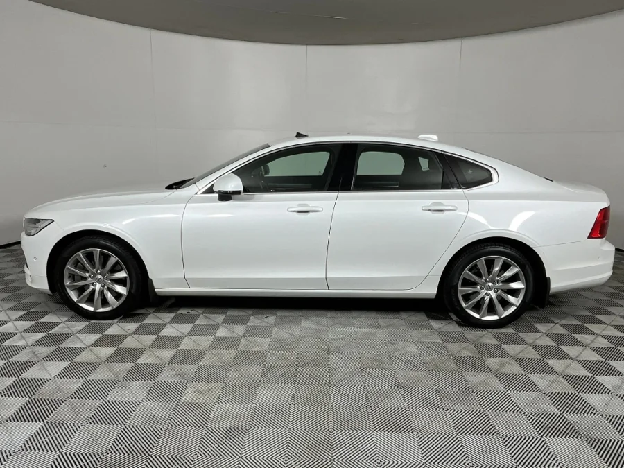 Used 2021 Volvo S90 T5 Momentum - WeBuyCars The Dome