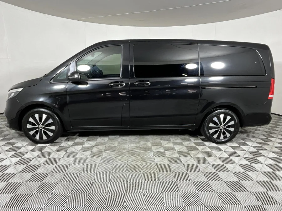 Used 2023 Mercedes-Benz V-Class V220d - WeBuyCars The Dome