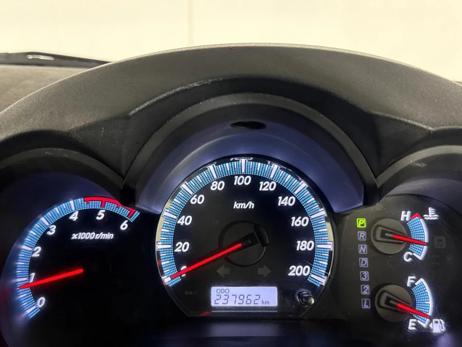 Used 2014 Toyota Fortuner 2.5D-4D auto - WeBuyCars Midstream