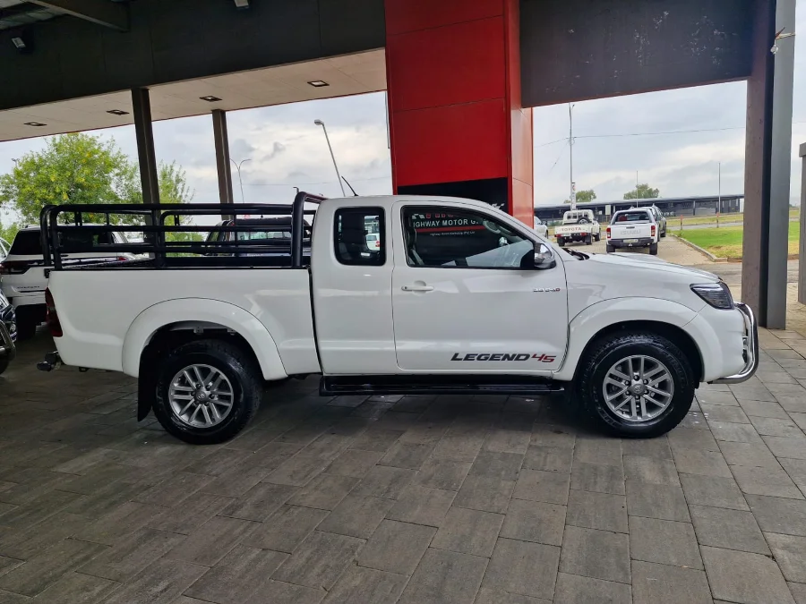 Used 2015 Toyota Hilux 3.0D-4D Xtra cab Raider Legend 45 - Highway Motors