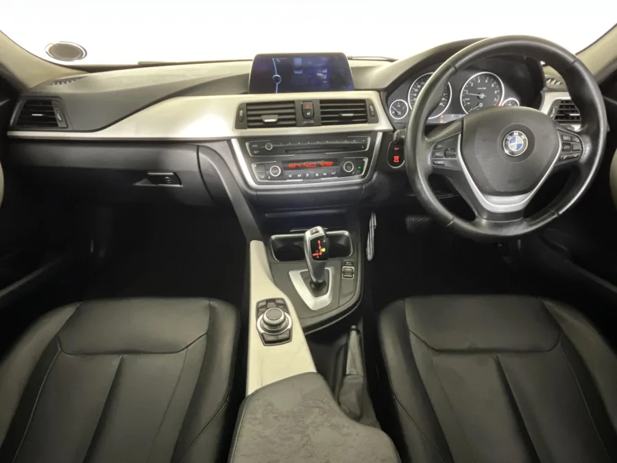 Used 2013 BMW 3 Series 320i sports-auto - WeBuyCars The Dome