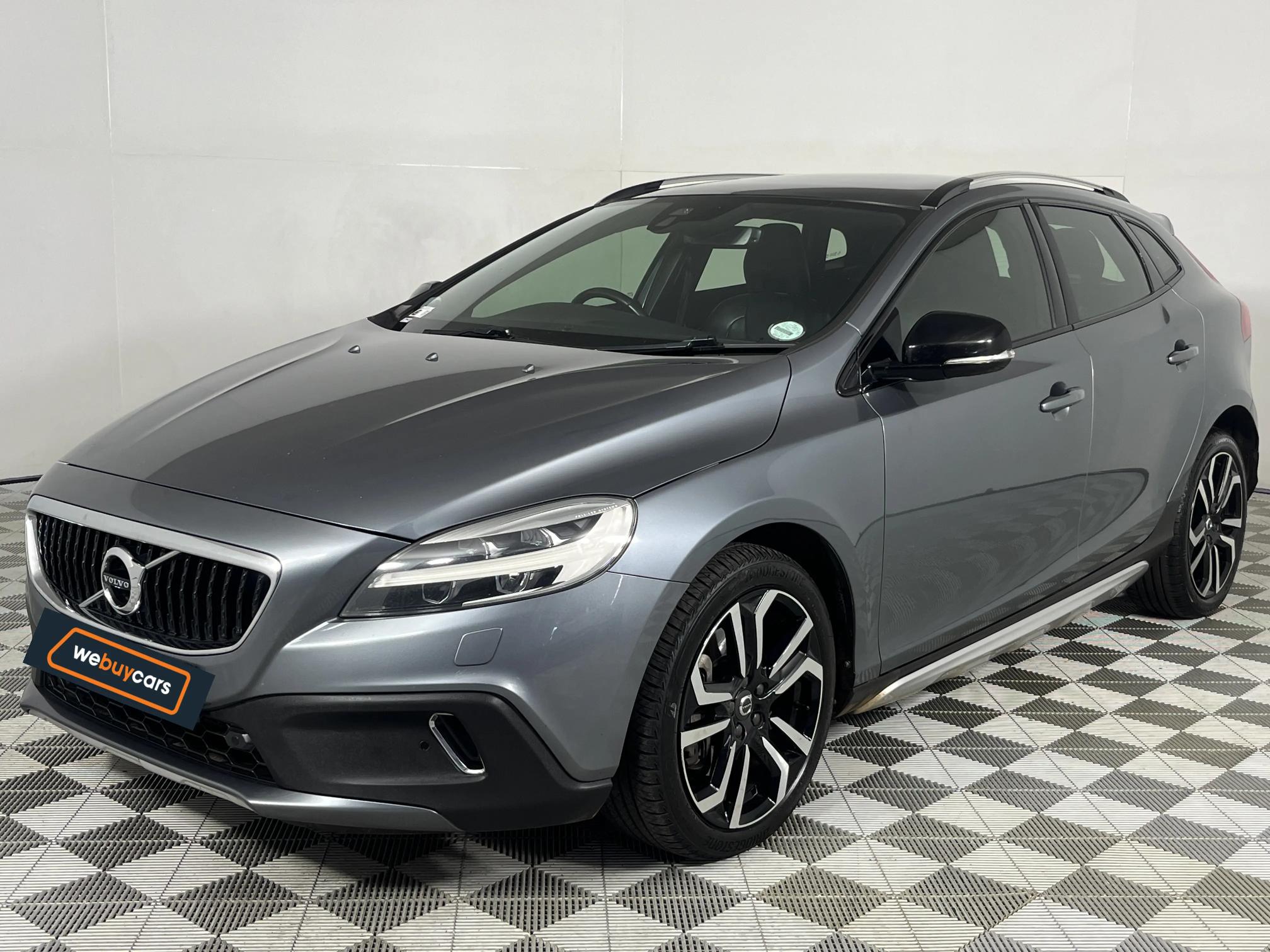 Used 2018 Volvo V40 Cross Country T4 Inscription auto