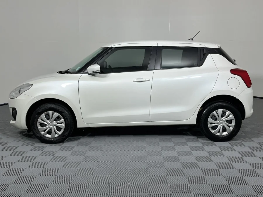 Used 2022 Suzuki Swift 1.2 GL manual - WeBuyCars  Witbank