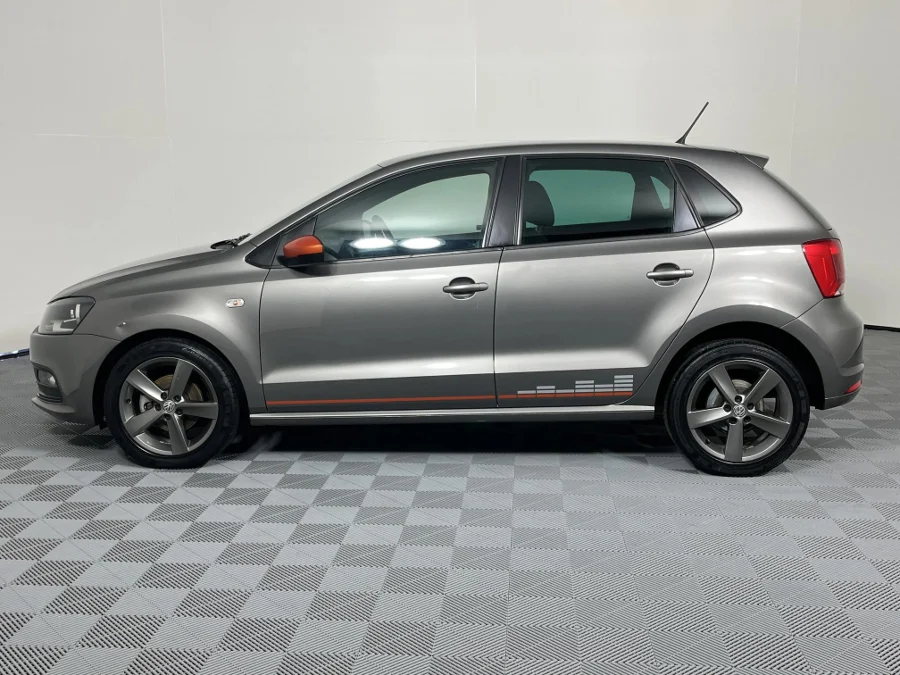 Used 2019 Volkswagen Polo Vivo hatch 1.4 Comfortline - WeBuyCars  Witbank