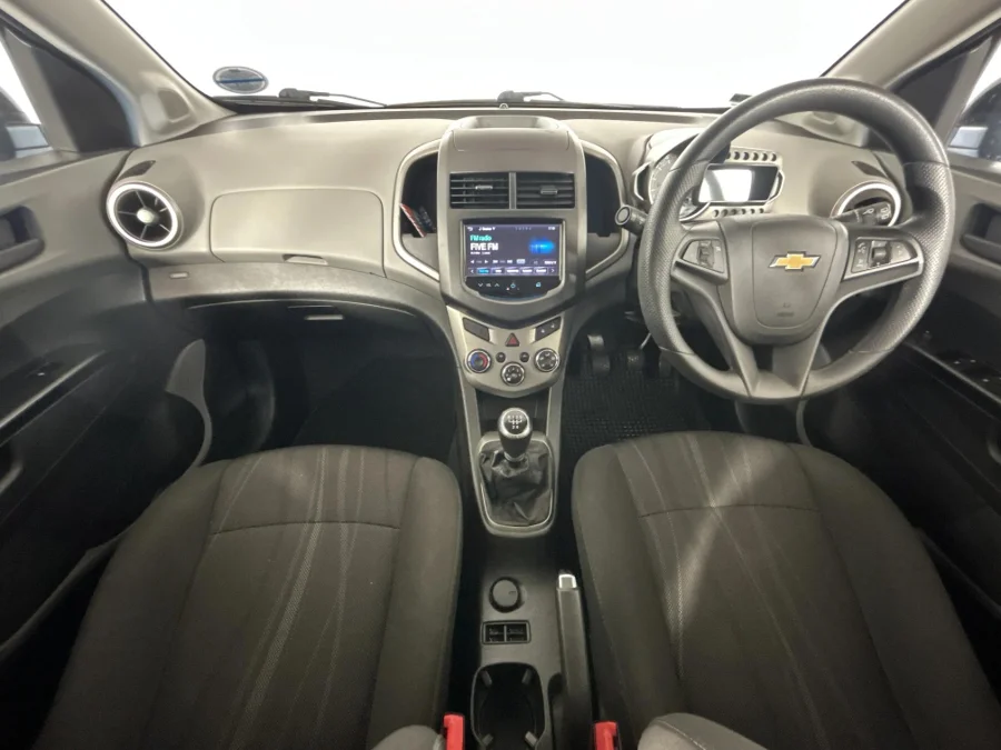 Used 2014 Chevrolet Sonic hatch 1.6 LS Black&White Edition - WeBuyCars Richmond Used 2014 Chevrolet Sonic hatch 1.6 LS Black&White Edition - WeBuyCars Richmond