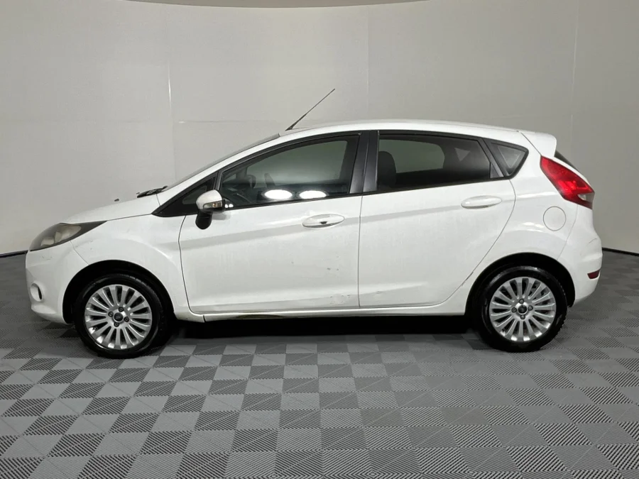 Used 2011 Ford Fiesta 5-door 1.4 Trend - WeBuyCars  Witbank