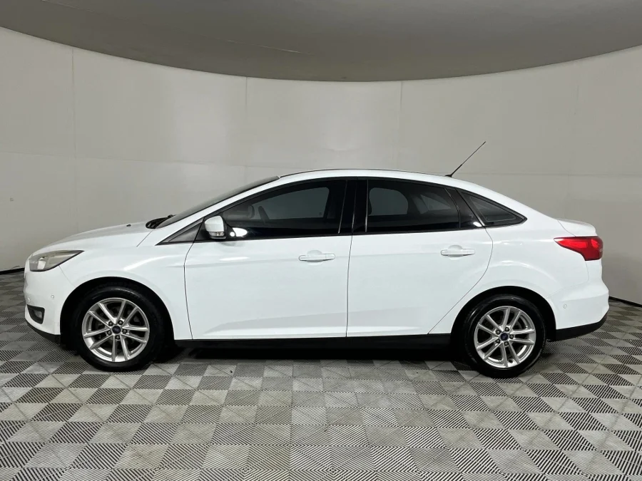 Used 2015 Ford Focus sedan 1.0T Trend - WeBuyCars The Dome