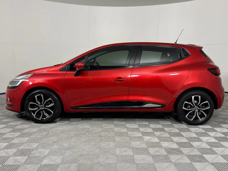 Used 2017 Renault Clio 66kW turbo Dynamique - WeBuyCars Vereeniging