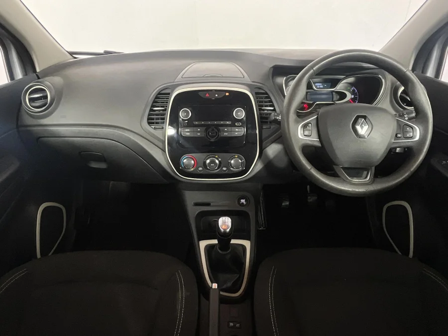 Used 2017 Renault Captur 66kW turbo Blaze - WeBuyCars George